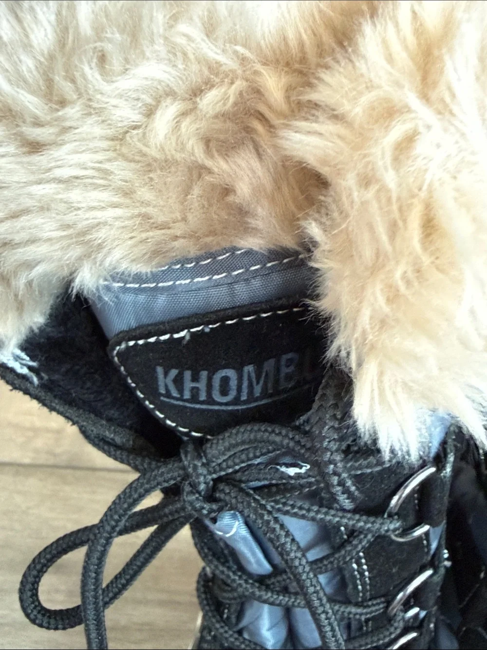 Khombu Navy Blue Winter Lace-Up Boots with Cream Faux Fur Collar